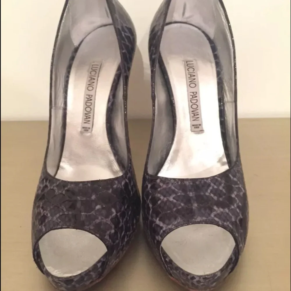 Luciano Padovan Python Pumps - Picture 2 of 6